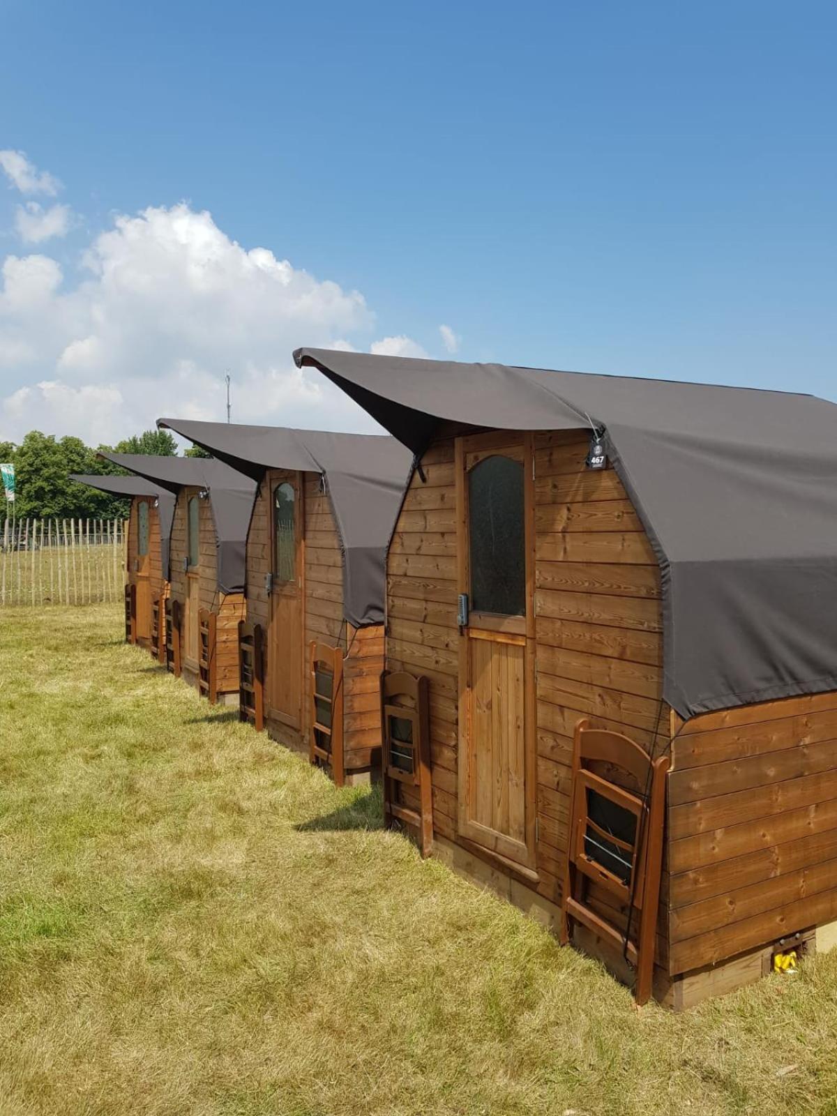 Suitehuts @ Silverstone Extérieur photo